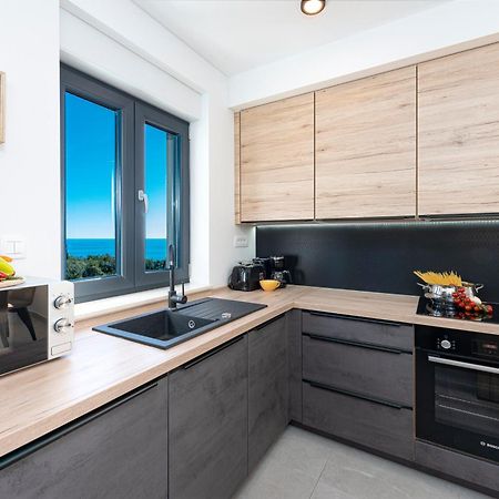 Apartment Skyline ซัฟทัท ภายนอก รูปภาพ