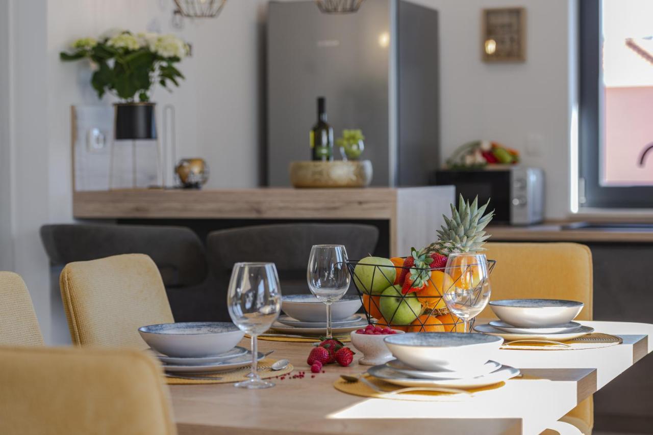 Apartment Skyline ซัฟทัท ภายนอก รูปภาพ