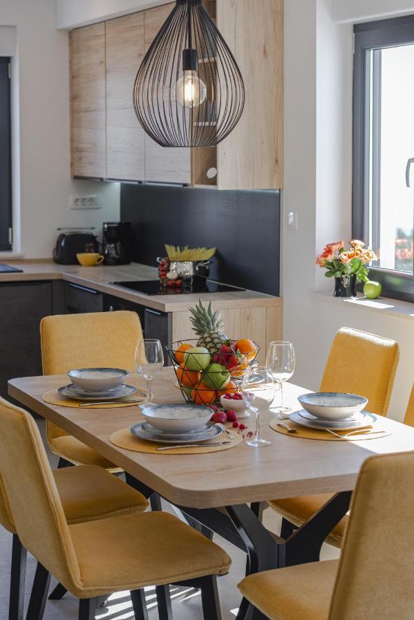 Apartment Skyline ซัฟทัท ภายนอก รูปภาพ