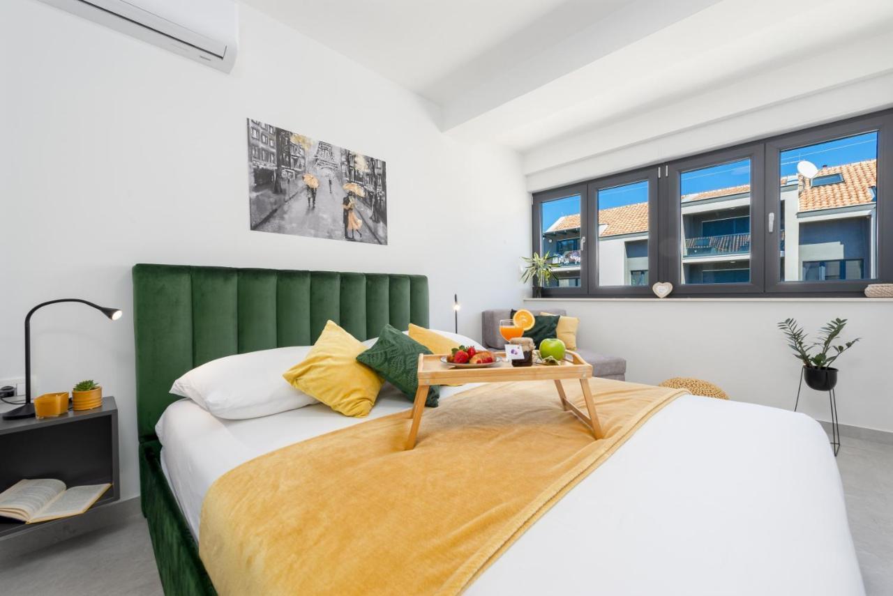 Apartment Skyline ซัฟทัท ภายนอก รูปภาพ